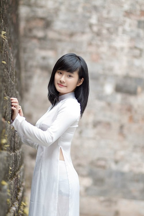 Hiện đang học về ngành Mầm non, nhưng Phương Anh dự định sau này sẽ học thêm trong ngành hàng không với ước mơ làm tiếp viên.