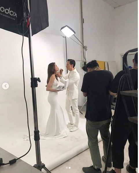 Cuong do la vua lay vo, Ho Ngoc Ha cung chup hinh cuoi Kim Ly-Hinh-2