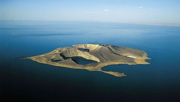 La: Dao “nuot nguoi” khong dau vet, “di khong tro lai“