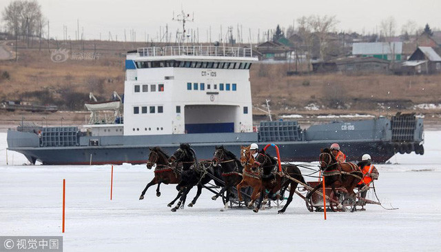 Hãy cùng chiêm ngưỡng những màn đua ngựa tuyệt đỉnh của các vận động viên tham gia cuộc đua thú vị này: