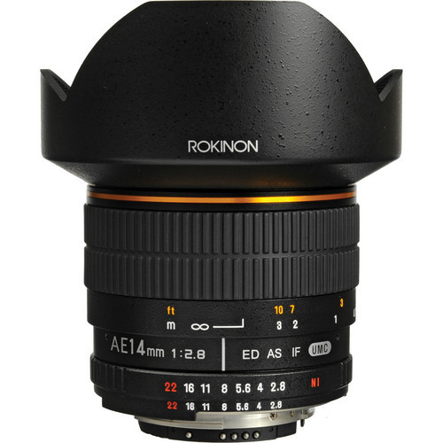  5. Rokinon 14mm f2.8. Góc cực rộng, khẩu độ lớn và dùng được trên Fullframe, độ nét tốt, giá chỉ xấp xỉ 7 triệu đồng. Chỉ cần xem các thông số này thôi là đã thấy hấp dẫn rồi. Trong tầm giá này thì bạn gần như chắc chắn không thể tìm được đối trọng nào cho ống kính này.