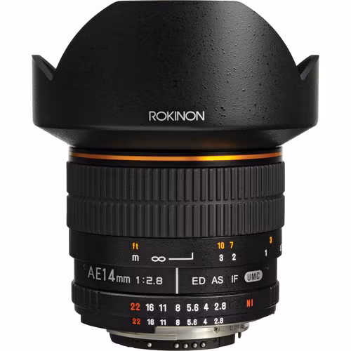  5. Rokinon 14mm f2.8. Góc cực rộng, khẩu độ lớn và dùng được trên Fullframe, độ nét tốt, giá chỉ xấp xỉ 7 triệu đồng. Chỉ cần xem các thông số này thôi là đã thấy hấp dẫn rồi. Trong tầm giá này thì bạn gần như chắc chắn không thể tìm được đối trọng nào cho ống kính này.