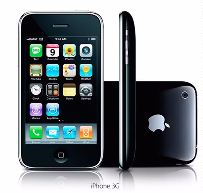  iPhone OS 2.0. Phone thế hệ thứ 2 - iPhone 3G - lên kệ tháng 7/2008 với nền tảng iPhone OS 2.0 tích hợp sẵn. Người dùng iPhone đời đầu có thể nâng cấp lên bản 2.0 và đây là cách duy nhất để họ cài ứng dụng từ bên thứ 3 trên App Store. Đây cũng là cơ sở để biến iPhone thành vua trong làng smartphone như ngày hôm nay.
