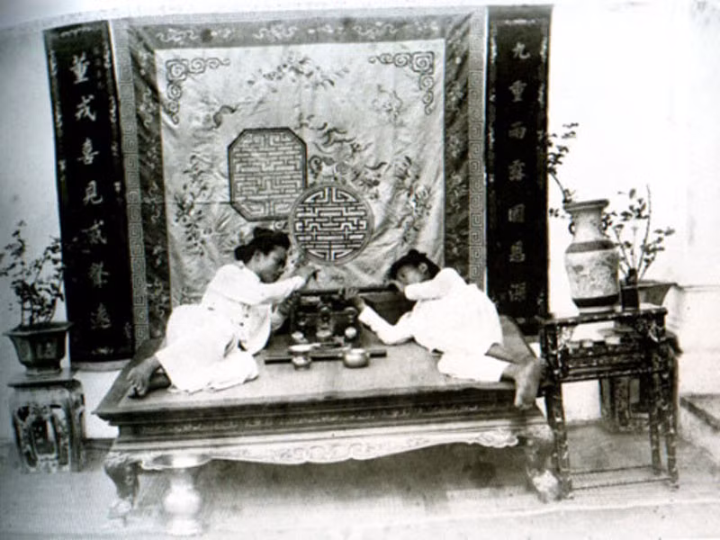 Vào năm 1914, lượng thuốc phiện bán ra giảm xuống còn 74,5 tấn, do giá thuốc phiện tăng nên Pháp vẫn thu được 35,6 triệu đồng, chiếm 37% tài khoản ở Đông Dương.