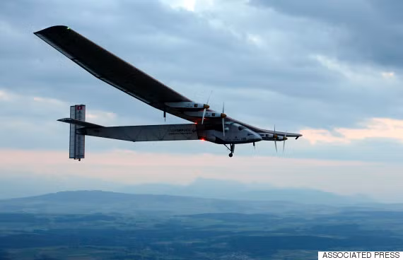 Ky dieu may bay nang luong mat troi Solar Impulse 2