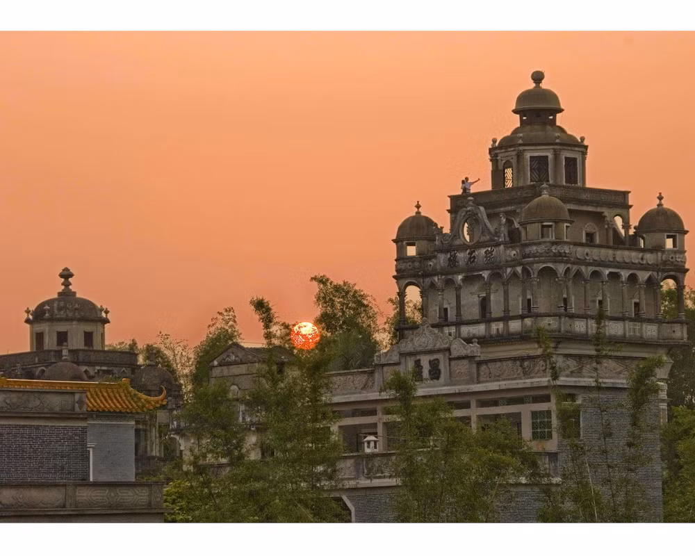 Từ giữa thế kỷ 19 đến đầu thế kỷ 20, phong trào xây dựng các điêu lâu phát triển mạnh ở Khai Bình cùng với sự trở về của những người Trung Quốc di cư sang Hoa Kỳ, Australia hay các nước Nam Á.