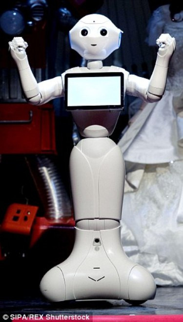 Một robot điều hành buổi lễ.