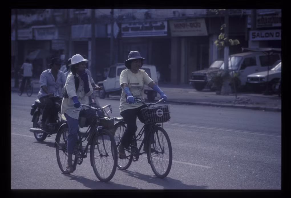 Giao thông trên đường Trần Hưng Đạo.