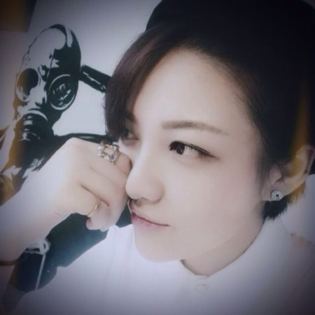 Mỗi bức ảnh của Trác Nhân đều nhận được rất nhiều sự quan tâm của giới trẻ.