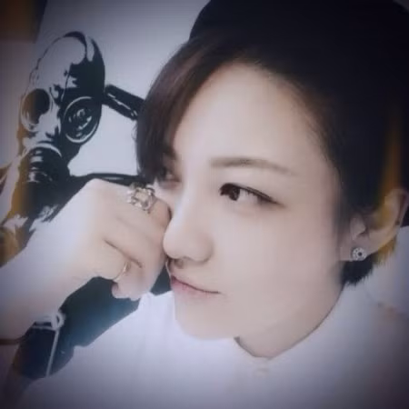 Mỗi bức ảnh của Trác Nhân đều nhận được rất nhiều sự quan tâm của giới trẻ.