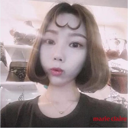 Mấy ngày qua, nhân vật hoạt hình được giới trẻ Hàn Quốc làm sống dậy khi liên tục lăng xê kiểu mái hình trái tim ngộ nghĩnh được lấy cảm hứng từ Thủy thủ Mặt trăng.