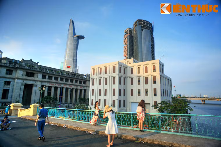 Ngày nay, cây cầu lịch sử này vẫn là điểm đến nổi tiếng của giới trẻ thành phố cũng như du khách xa gần mỗi khi ghé thăm Sài Gòn.