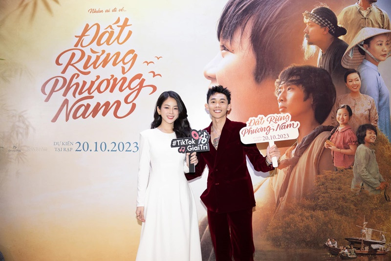 Nữ DJ chỉ mong khán giả đón nhận các sản phẩm của cô lẫn tình cũ. Ảnh: FBNV.