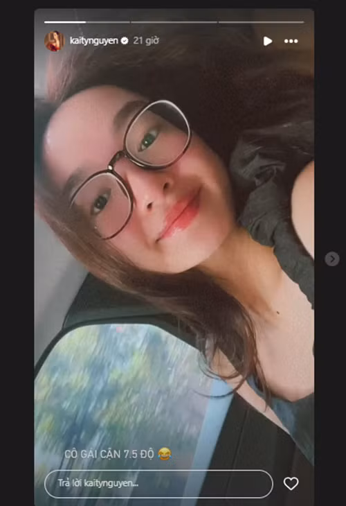 Giữa ồn ào với đạo diễn Lê Thanh Sơn, trên trang cá nhân, Kaity Nguyễn chia sẻ hình ảnh để mặt mộc. Ảnh: FBNV.