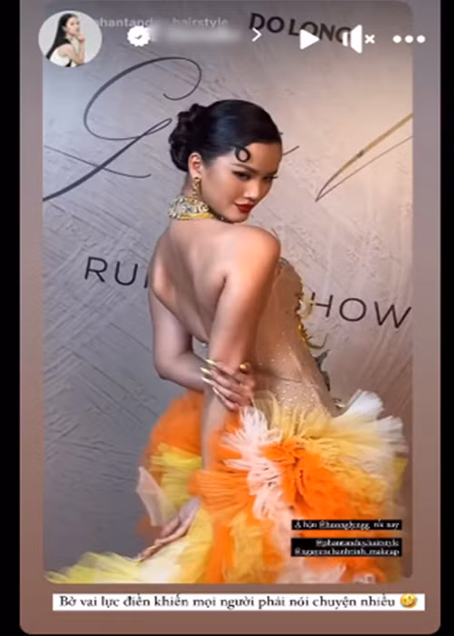 Hương Ly chia sẻ hình ảnh trong show diễn đồng thời viết: "Bờ vai lực điền khiến mọi người phải nói chuyện nhiều". Ảnh: FBNV.