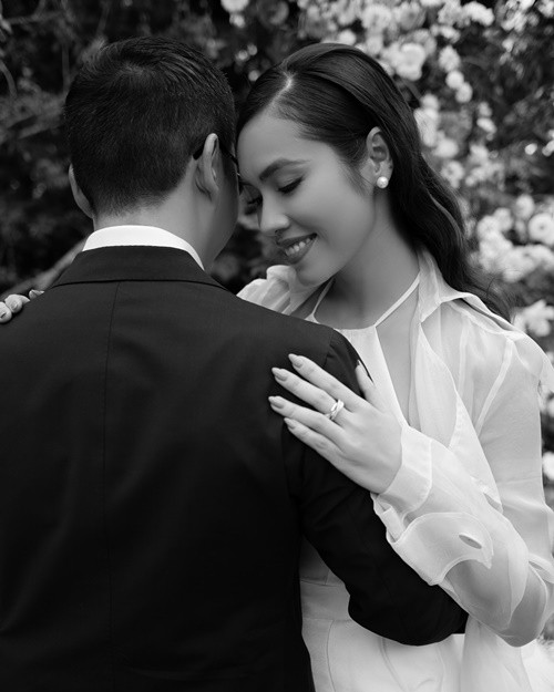 Bạn trai Hoàng My là Việt kiều tại Áo, vẫn chưa lộ diện hoàn toàn.