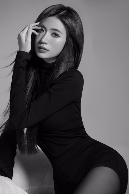 Nữ diễn viên 25 tuổi xuất thân là người mẫu ảnh.