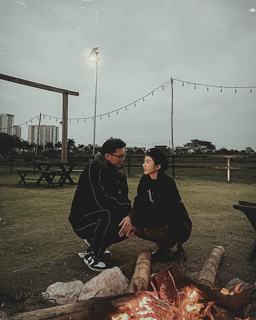 Duy Minh là con trai của nghệ sĩ Phạm Quỳnh Trang, cháu ngoại của cố NSND Quý Dương và cháu gọi NSƯT Chí Trung là bác ruột.