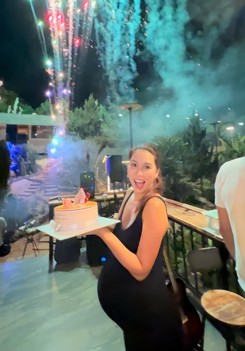 Hà Anh sinh mổ vì con trai không chịu xoay đầu.