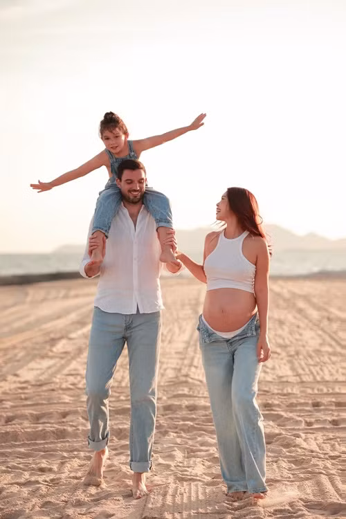 Con gái Hà Anh - bé Myla rất háo hức và mong chờ em trai chào đời.