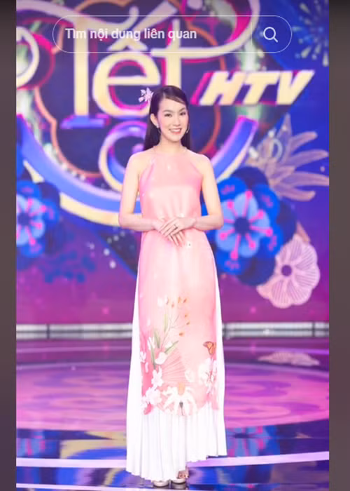 Dịp Tết Nguyên đán 2023, Thùy Lâm trở lại sân khấu sau nhiều năm ngừng ca hát với màn song ca cùng Ngô Kiến Huy.