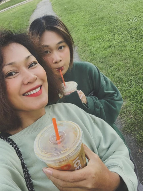 Con gái Đinh Y Nhung đang du học ở Mỹ. Ảnh: FBNV.