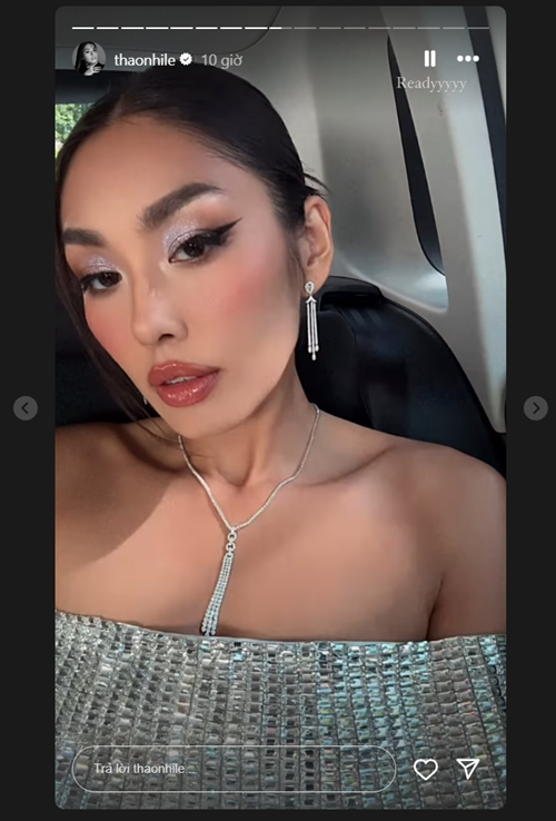 Nàng hậu đeo bộ trang sức kim cương. Ảnh: Instagram.