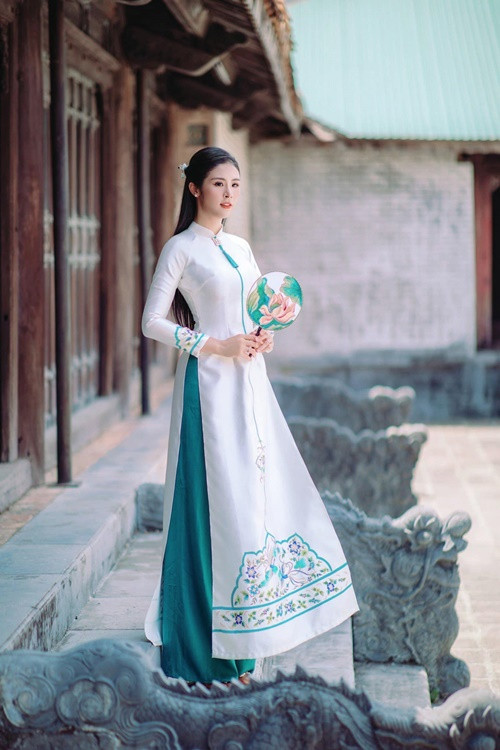 Ngọc Hân vẫn theo đuổi thiết kế thời trang, kinh doanh.