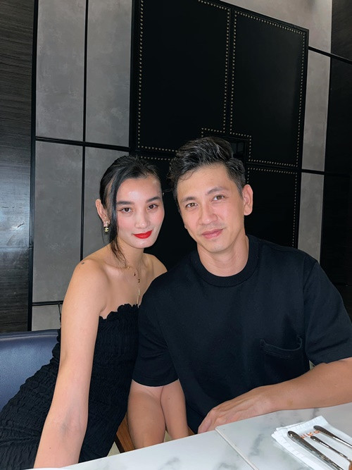 9 năm kết hôn, Đỗ An cảm thấy thời gian trôi nhanh, có lẽ vì vợ chồng anh mãi yêu và quên hết ngày giờ.