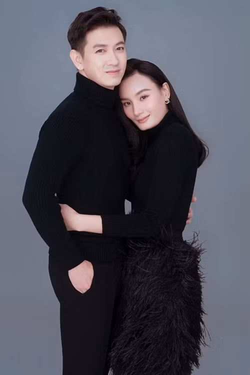 Tình cảm của vợ chồng Lê Thúy ngày càng bền chặt, xóa tan những dị nghị khi cả hai mới gắn bó.