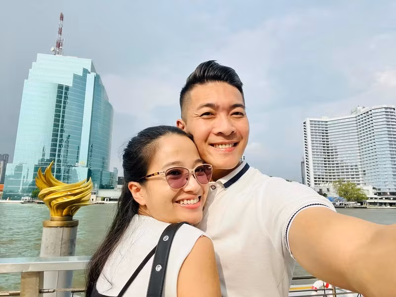 Nữ MC được chồng hỗ trợ tập luyện, ăn uống để lấy lại vóc dáng thon gọn.