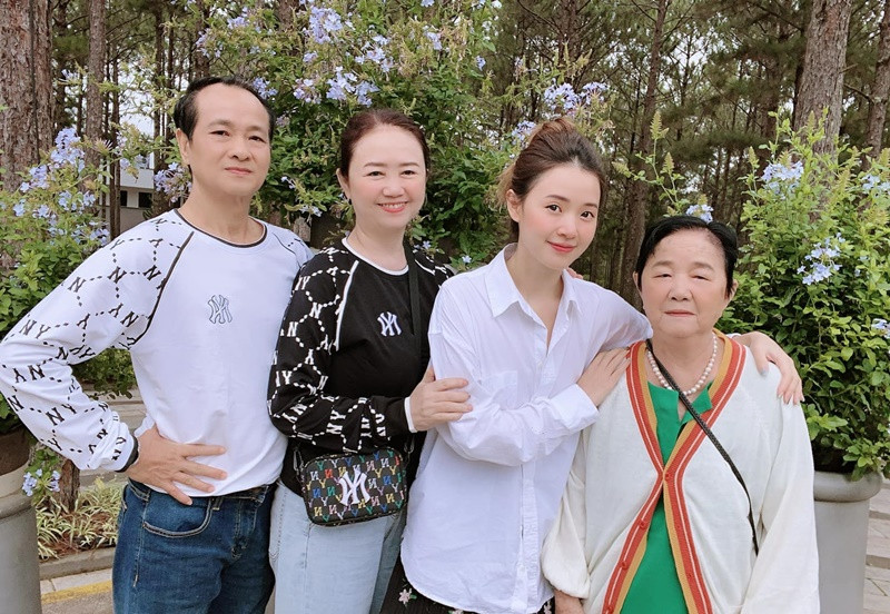 Gần đây, Midu chia sẻ hình ảnh khi đi làm đẹp và du lịch cùng gia đình. Cô không nhắc đến đám cưới ở Đà Lạt. Ảnh: FBNV.