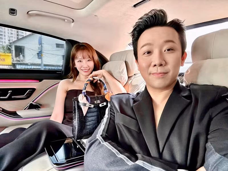 Vợ chồng Trấn Thành đang sở hữu chiếc BMW X7 có giá lên tới 7 tỷ đồng, sống trong căn hộ 20 tỷ tại quận 1 (TP HCM).
