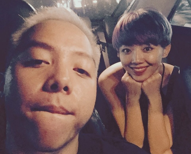 Nhân dịp sinh nhật vợ, Hoàng Touliver hé lộ loạt ảnh trong 9 năm bên nhau của cặp đôi.