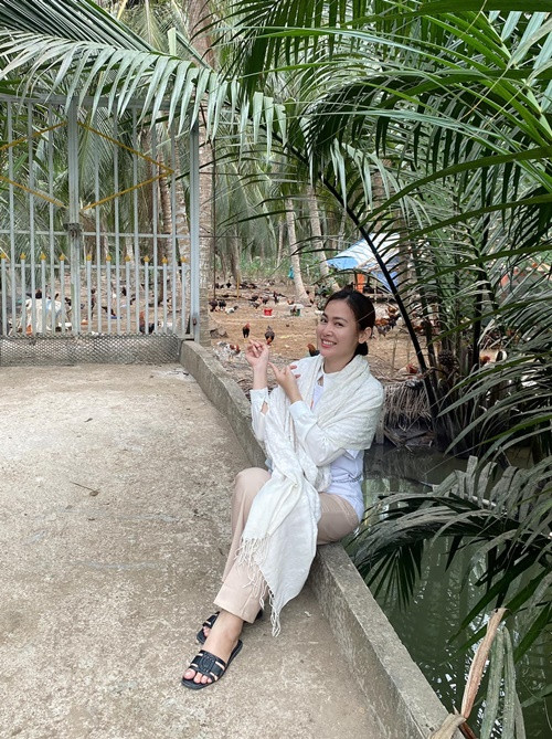 Cô gái này hiện tại kinh doanh online. Ảnh: FBNV.