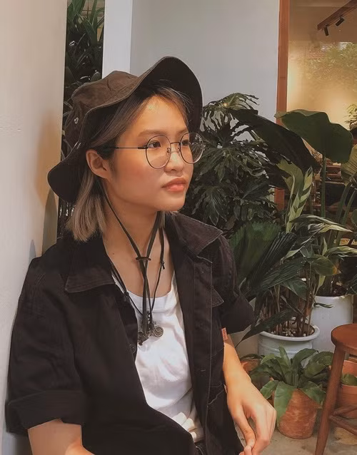 Thục Anh có người bạn thân là Long Vũ - con trai của Vân Dung. Cả hai bằng tuổi, cùng theo đuổi nghệ thuật. Ảnh: FBNV.