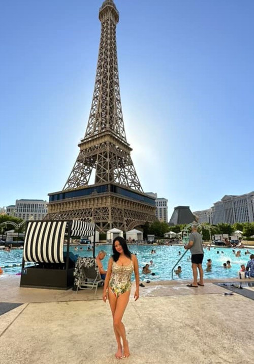 Tình cũ của Lý Hùng được nhiều khán giả khen ngợi vẫn quyến rũ dù từng 1 lần sinh nở.