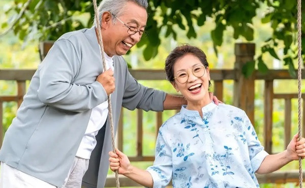 Co luong huu cao, 3 ty tiet kiem nhung toi song khong vui