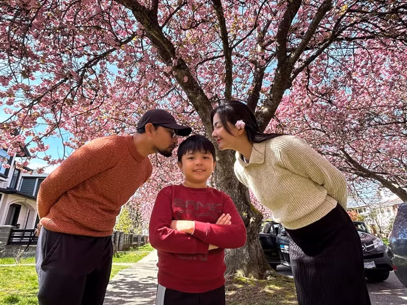 Cuối tuần, vợ chồng Huỳnh Đông lại đưa quý tử đi chơi hoặc tụ tập bạn bè.