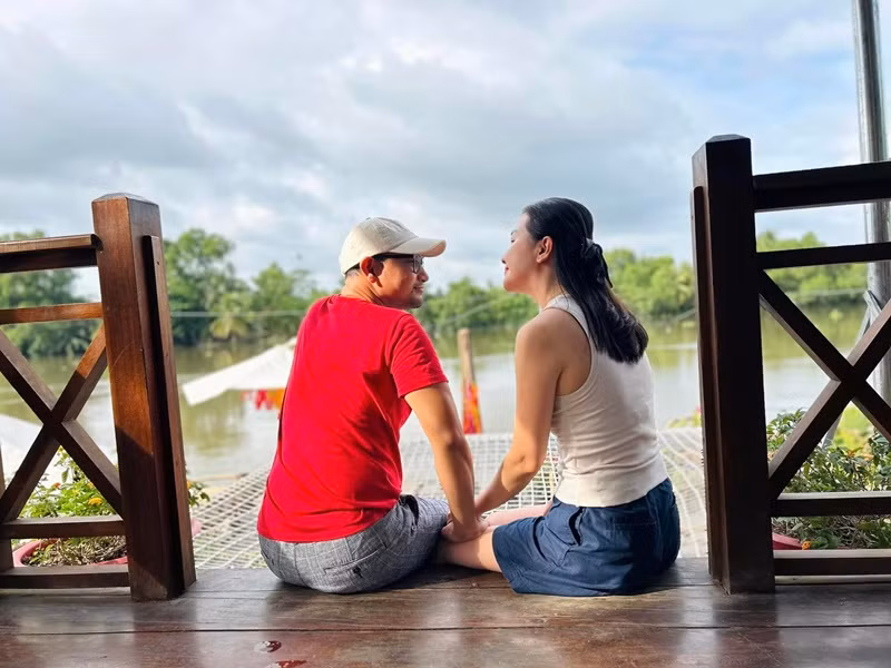 Mới đây, Huỳnh Đông - Ái Châu đưa gia đình hai bên đi nghỉ dưỡng.