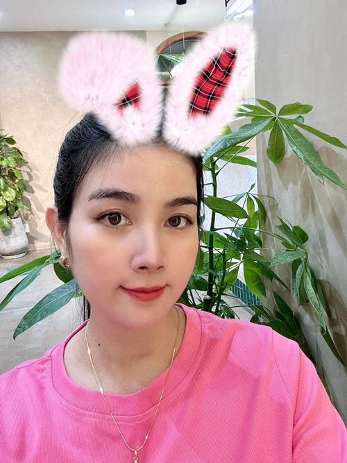 Sau khi kết hôn, vợ chồng Kha Ly đều mong có con. Tuy nhiên, kế hoạch bị tạm hoãn vì Kha Ly bị u tuyến giáp. Năm 2019, nữ diễn viên phim "Cổng mặt trời" đã mổ u tuyến giáp để mong sớm có con.