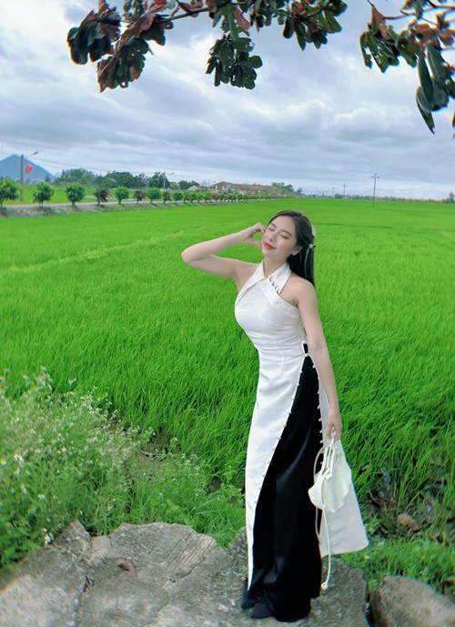 Tư Thắm của Lật mặt 7 xuất thân là TikToker. Cô là Quán quân cuộc thi TikTok Master 2023.