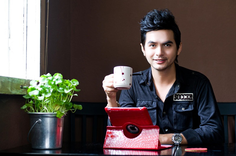 Đức Tiến tuổi thơ không trọn vẹn, từng kiệt sức kiếm tiền ở Mỹ Duc Tien tuoi tho khong tron ven, tung kiet suc kiem tien o My