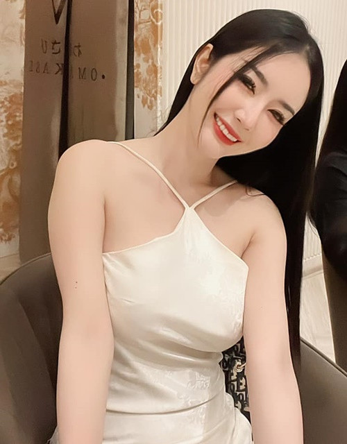 Trang Facebook của cô nàng hiện có hơn 170.000 người theo dõi.