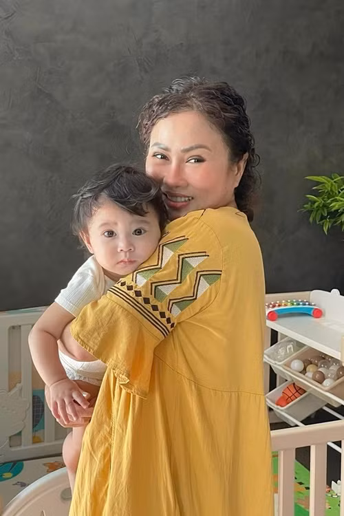 Con gái Bảo Anh lộ diện cách đây không lâu khi được 13 tháng tuổi.