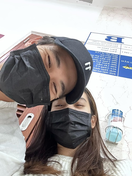 Tiến Phát chia sẻ trên Znews, Quỳnh Lương có đủ mọi tính cách, như vui vẻ, trẻ con, thấu hiểu, nhây, đôi lúc lười biếng, lúc lại rất chăm chỉ, lúc nghe lời, lúc nhõng nhẽo. Điều này khiến anh cảm thấy luôn vui vẻ khi ở bên cô.