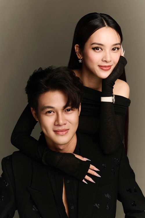 Nữ diễn viên cũng cho biết, khi về chơi nhà Tiến Phát, cô không cần động tay động chân làm điều gì.