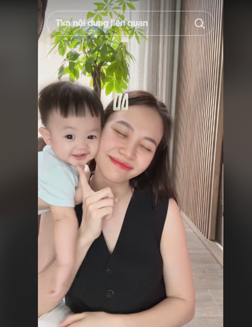 Con trai của Đàm Thu Trang sắp tròn 1 tuổi.