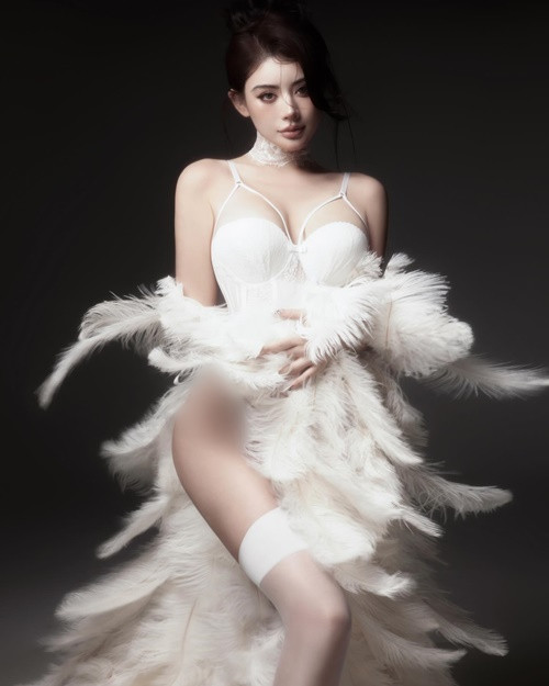 Đa phần trang phục của Gia Quận Nha theo phong cách nóng bỏng.