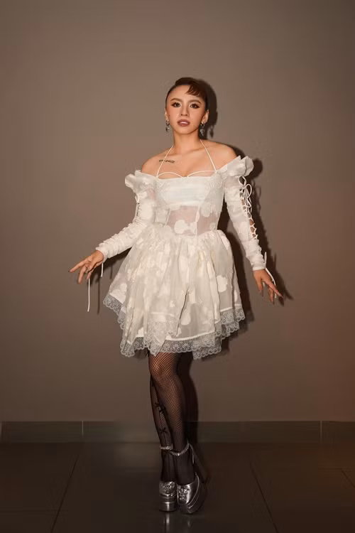 Nữ diễn viên đăng giấy siêu âm tổng quát, khẳng định bản thân khỏe mạnh.